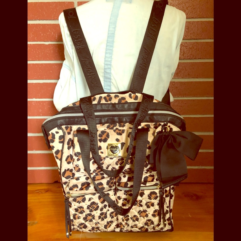 ♻️ Betsey Johnson Hanbag/Backpack